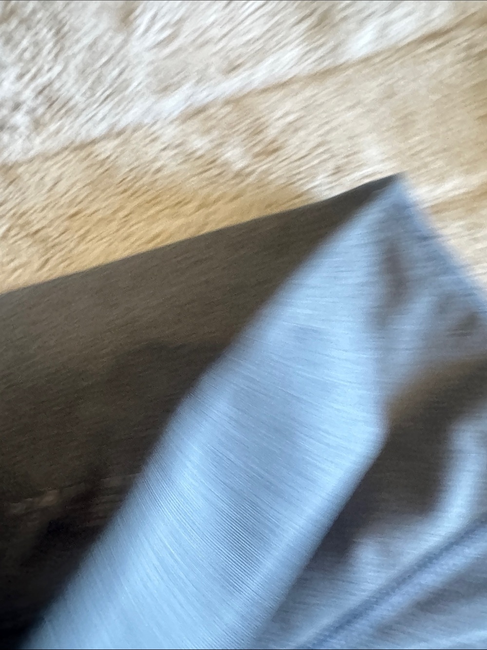 aerie High-Waist Leggings in Charcoal and Lavender - Picture 3 of 4